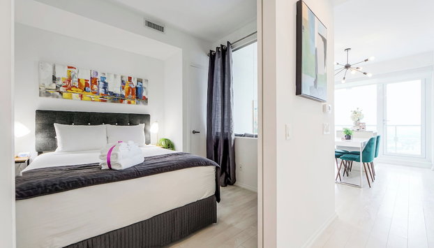 Suite for 4 Near Downtown Toronto General Hospital Parking Available, Balcony - Foto 3, Habitación