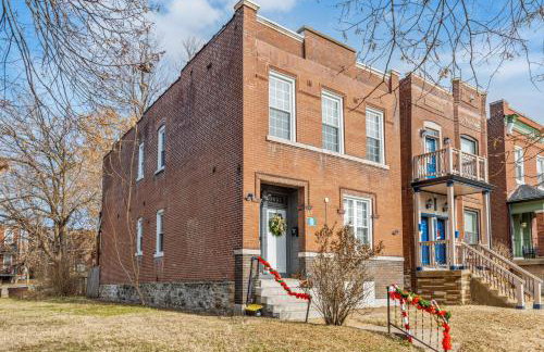 Gateway Duplex Retreat by StayLage - Photo 4