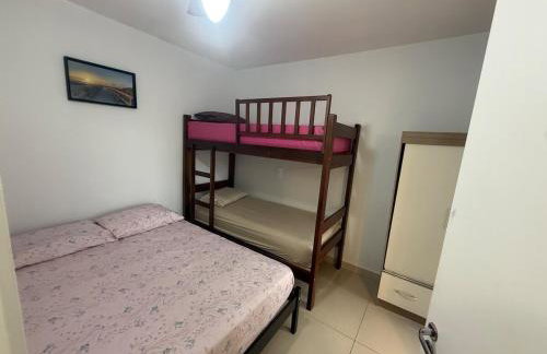 Lindo Ap - CENTRO- piscina, churrasqueira gourmet, maquina lava e seca e wifi roupas cama - Foto 13