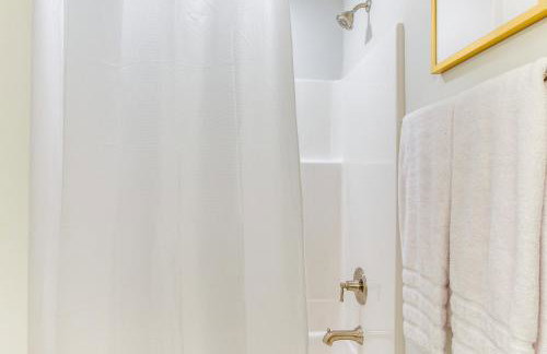 Steps to Lake Greenwood Waterfront Gem with Patio - Foto 17