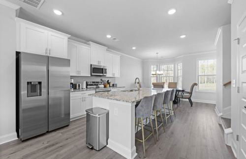 Luxury 2 bedrooms, 2.5 baths - Foto 23