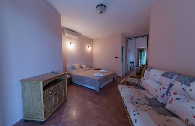 P&N Resort - Photo 34