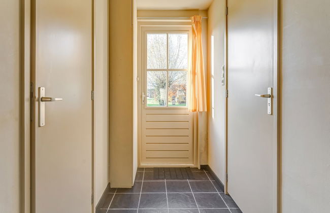 Tranquil Holiday Home in Lage Zwaluwe With Terrace - Photo 72