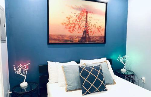 Rittenhouse Square near Kimmel Center Studio Suite - Photo 15