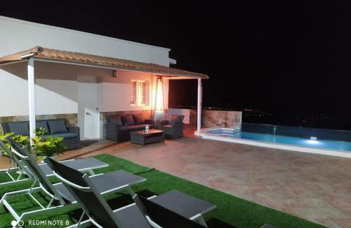 JVG VILLAS - Villa Carolina - Foto 27