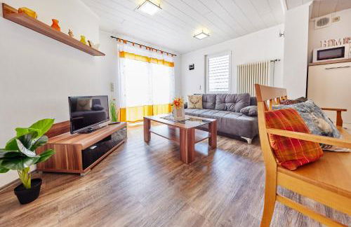 Ferienwohnung Urlaubsglück - Balkon und Parkplätze inklusive nur 5 Fahrminuten vom Europa-Park - Foto 6