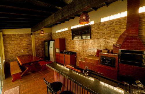 Chalé com Piscina Aquecida - Vista Panorâmica da Praia, a 200m do Mar, Sala de Jogos, Academia e Churrasqueira - Photo 28