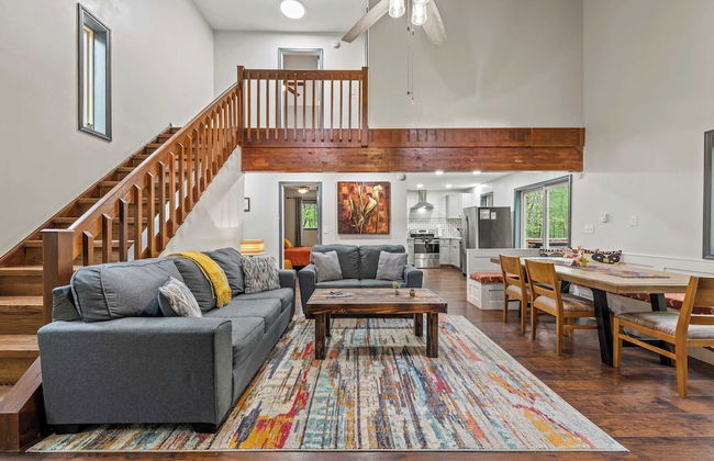 The Tranquil Trails by Avantstay Lake Access, Deck, Fireplace - Foto 1