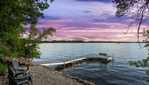 Waterfront Maple Lake Cabins with Private Beach! - Foto 2