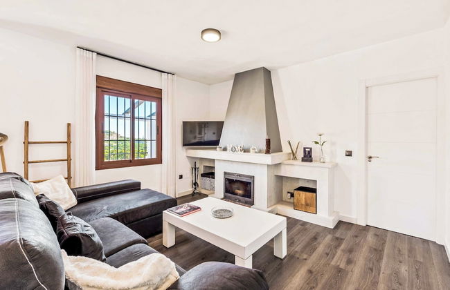 Villa Elisa - Photo 1