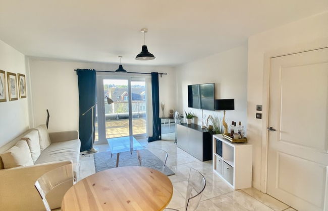 Captivating 1-bed Apartment Greater London - Foto 16