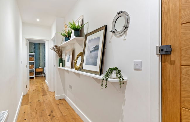 Azure - Sea Views Town Centre - Foto 13