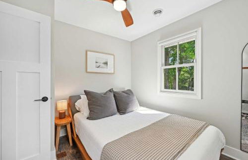 Waterfront Maple Lake Cabins with Private Beach! - Foto 18