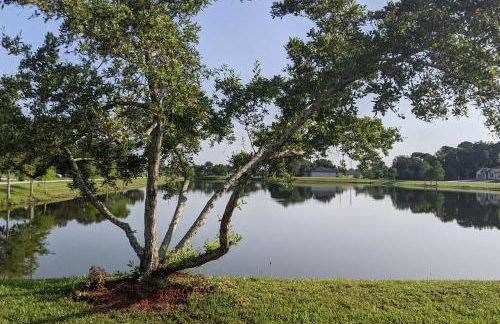 Port Saint Lucie A Little Piece Of Heaven- Peaceful Lake view Apartment- 1 min from I95 and Turnpike - Foto 9