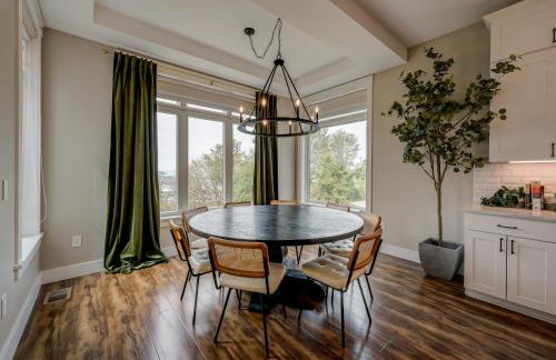 Luxury Seattle Retreat with Views and Bonus Suite - Foto 21