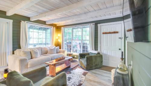 Deck and Grill Cozy Cottage in Talking Rock! - Foto 5