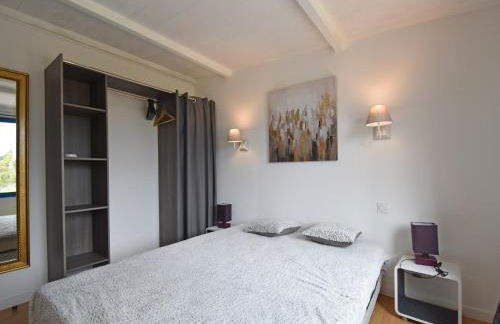 Tranquil Villa with Pool - Foto 7