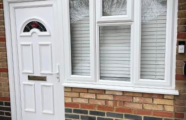 Modern Studio with Free Parking Near City Airport and ExCeL - Foto 13