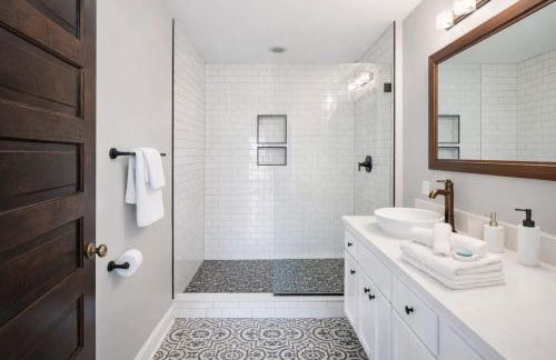 Mad Hatter Free Parking Sauna and Balcony - Foto 33