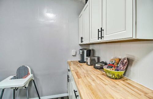 2 Mi to Rainbow Lake Woodsy Retreat with Deck! - Foto 9