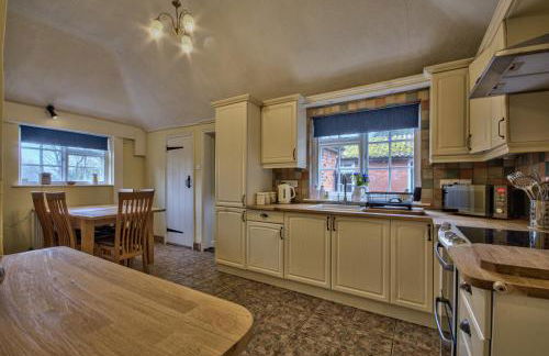 Gardeners Cottage by Group Retreats - Foto 2