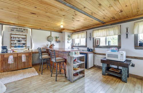 Pet-Friendly Purdy Home with Horse Stables and Trails! - Foto 10