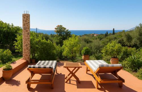 Sofiana's Garden Retreat with Private Pool - Foto 11