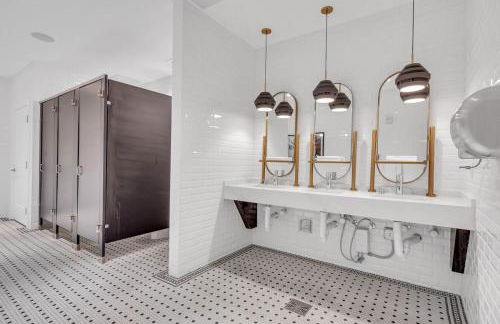 Brickell Border 3BR by Untitled Stay - Photo 30