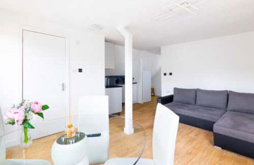 Lux 8Br Thamesfront Villa w Yacht & Sauna - Foto 16