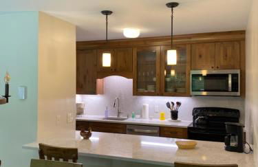 Trail Creek: Walk to lifts, ski home! Closest unit to lifts, ski home trail, sports center - Foto 7