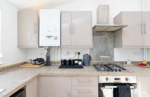 Open Mind Property - Hot Tub, 7 Beds & Free Parking - Foto 19