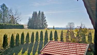 Münsing Nähe Starnberger See, schöne Ferienwohnung, Gästewohnung 125qm EG und OG KONTAKTFREI - Foto 2, Garden, Garden view