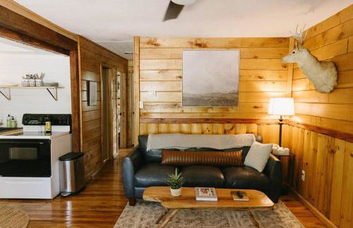 "Rocky Top" - Cozy RRG Cabin off Slade Exit! - Foto 18