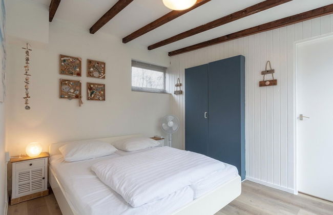 Radiant Bungalow With Patio at Duinland - Foto 3