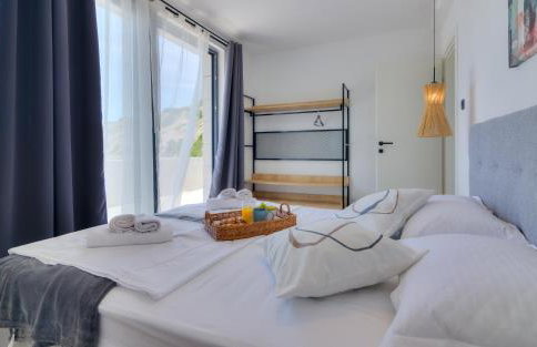 House Silence - Photo 5