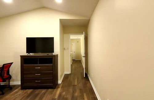 Sweet Home in the heart of Cary Close to NCSU UNC DUKE - Foto 50