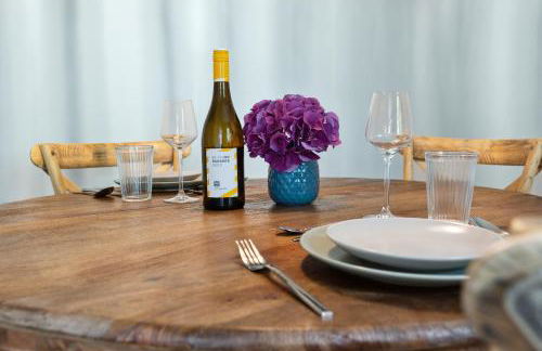 Altstadt Apartment am Wasser mit großem Garten - Photo 4