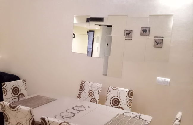 Apartment With Terrace - Photo 17