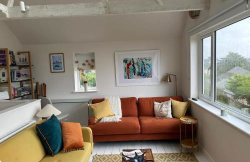 5 SEAVIEW private parking w EV - Photo 3