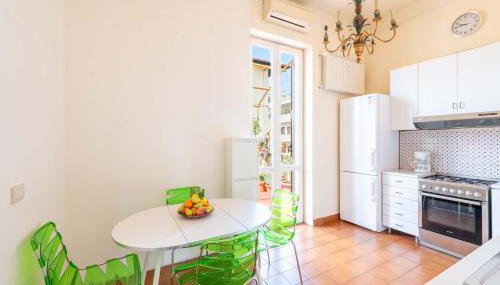 Coppede' Penthouse - Photo 4, stove