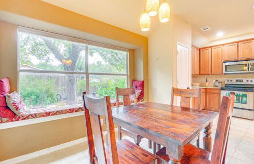 5 Mi to Lake Cedar Park Home with Outdoor Oasis - Foto 14