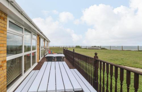 Bungalow 14 - Photo 1