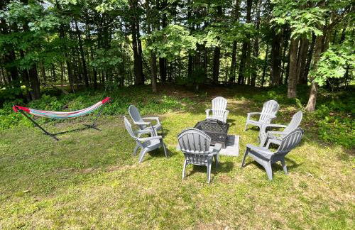 Ski Chalet w-Hot Tub, Only 3 min to Sunday River ski lifts! - Foto 12