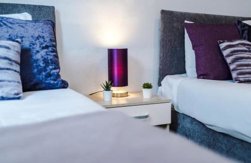 1BR & 2BR Apt -for CONTRACTORS- free PARKING close to EVERTON & ANFIELD stadium, Liverpool City Centre managed by Chique Properties Ltd - Foto 70