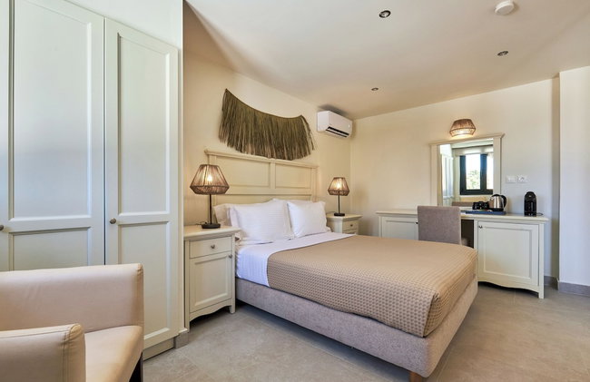 Mila Sissi Bay Hotel - Photo 17