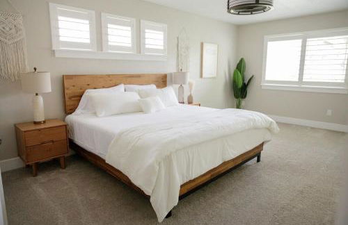 Huge immaculate home! Memories await! - Photo 8