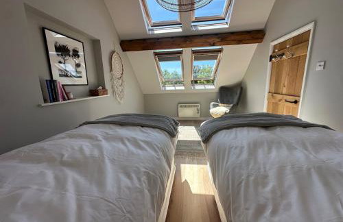 Charming rural cottage & private garden near South Downs - Great location for hiking - Photo 17