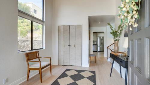 Chic Santa Paula Home with Mountain and City Views! - Foto 5