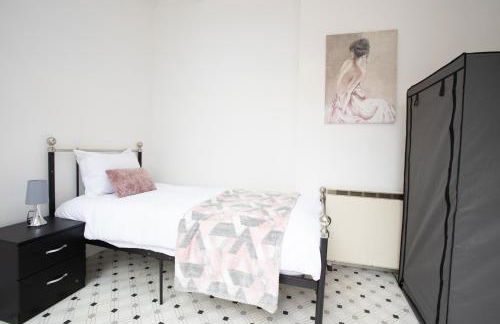 Hurley House - Photo 13