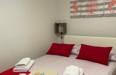 Rosso Apartment 400 m from Beach, Comfortable Stay & Free Parking - Foto 10